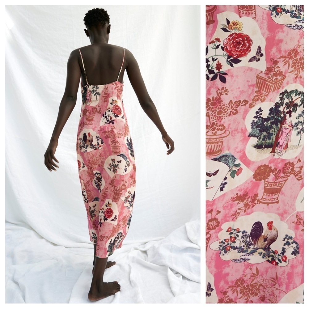 NWT. Zara Pink Printed Midi Dress with V-neckline. Size S. - Picture 6 of 11